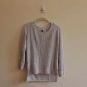 Gray Old Navy sweater